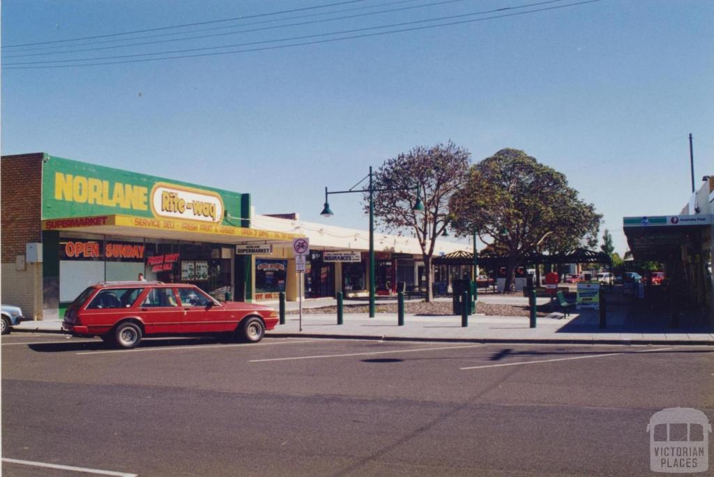 Labaun Square, Norlane, 1997