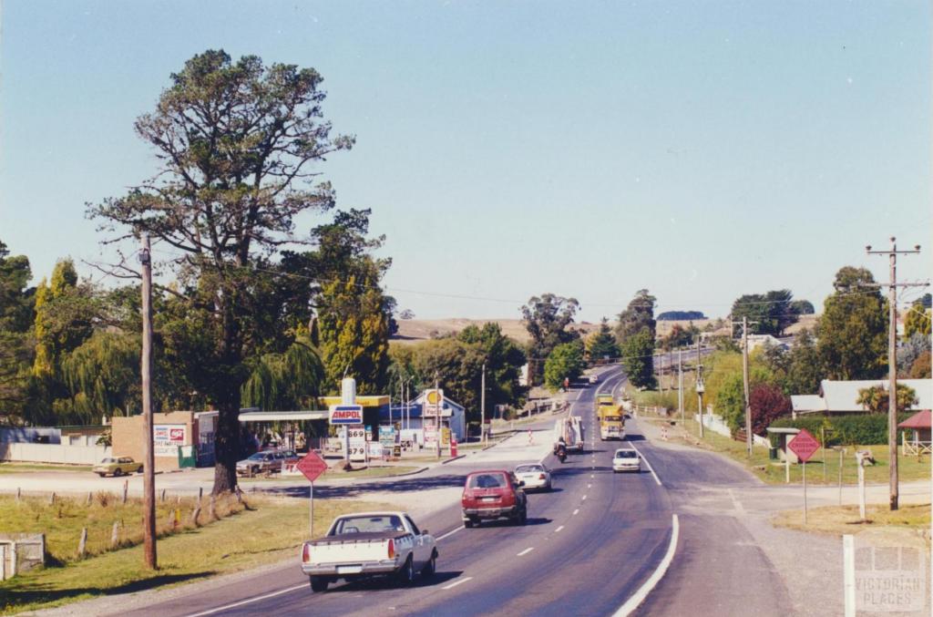 Taradale, 2000