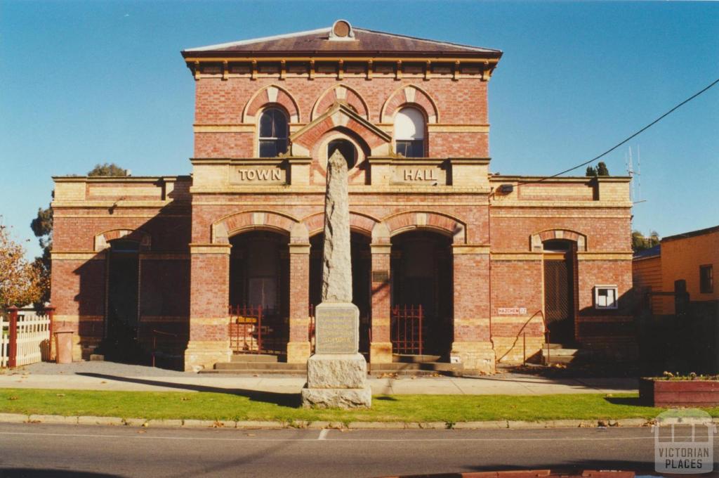 Dunolly Town Hall, 2000