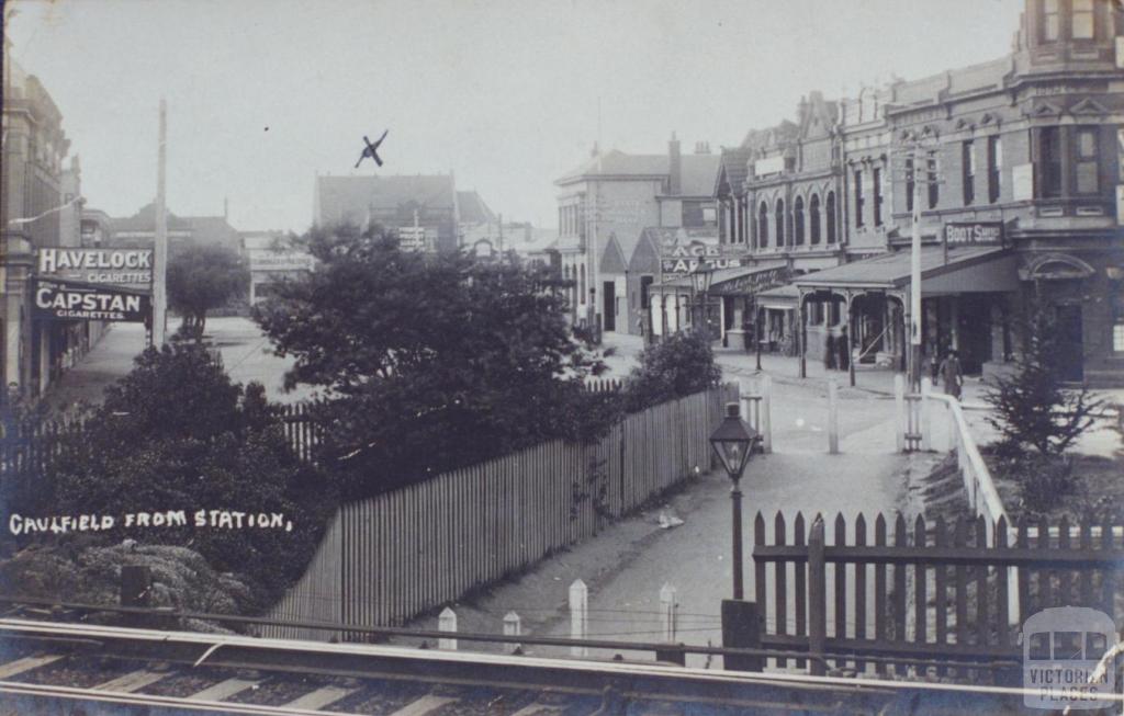 Caulfield from station