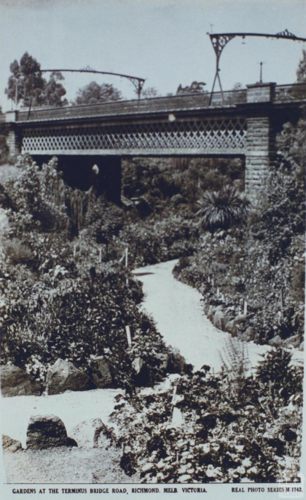 Gardens at the terminus Bridge Road, Richmond