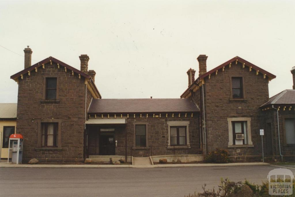 Kyneton Railway Station, 2000