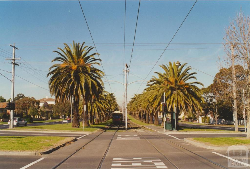 Mt Alex Road, Essendon, 2000