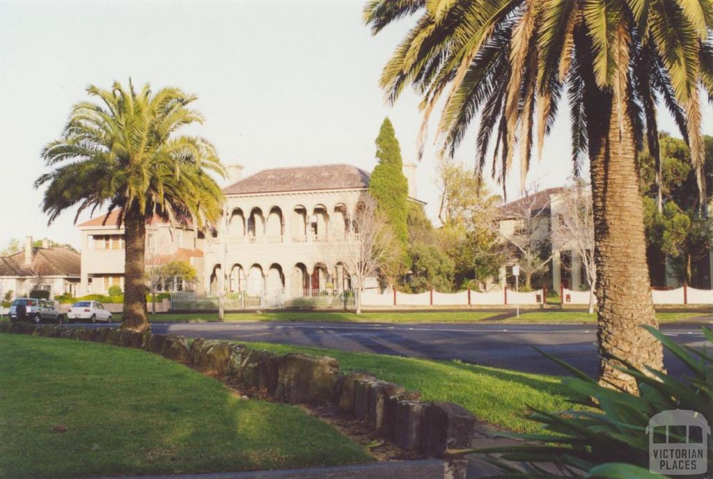 St Vincent Gardens, Albert Park, 2000