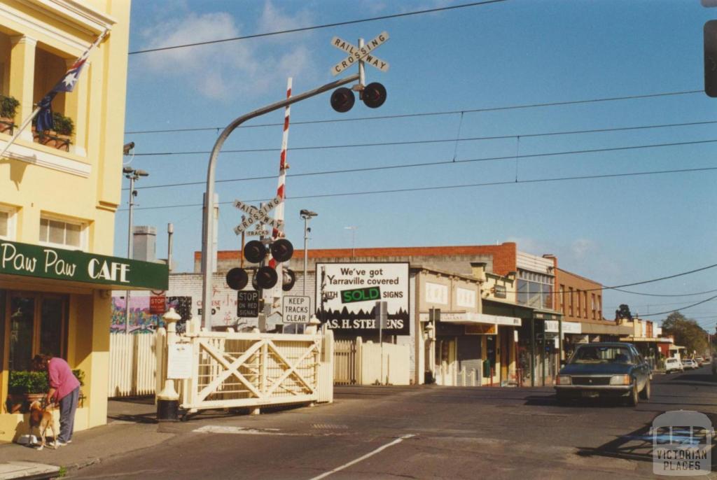 Yarraville rail gates, 2000