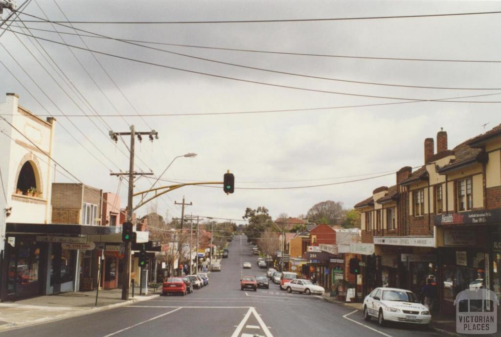 Lower Heidelberg Road, Ivanhoe East, 2000