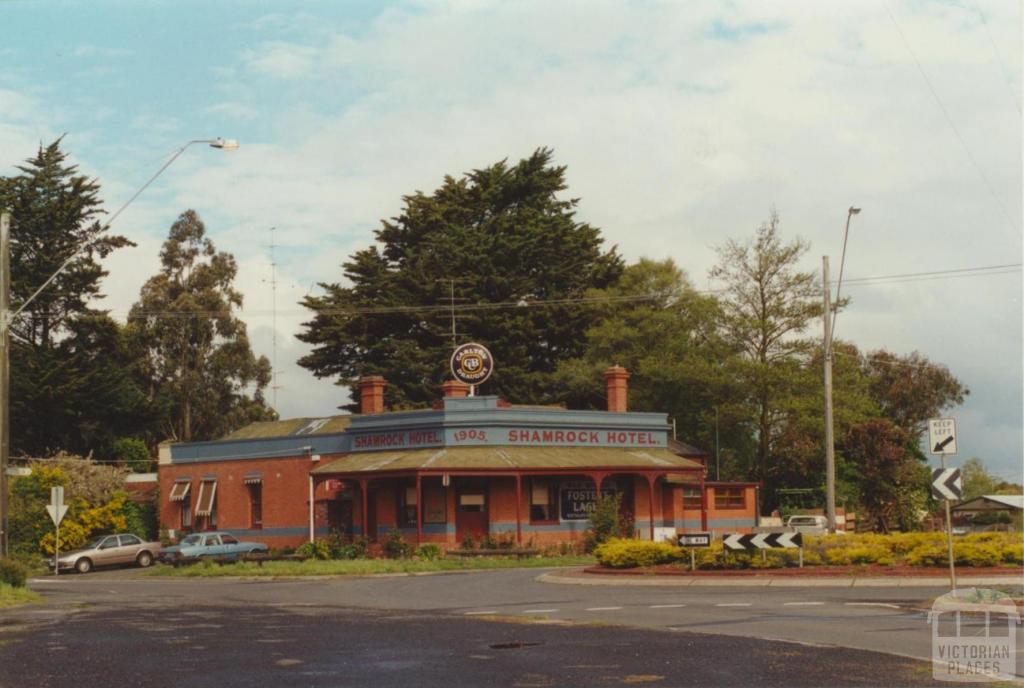 Shamrock Hotel, Dunnstown, 2000