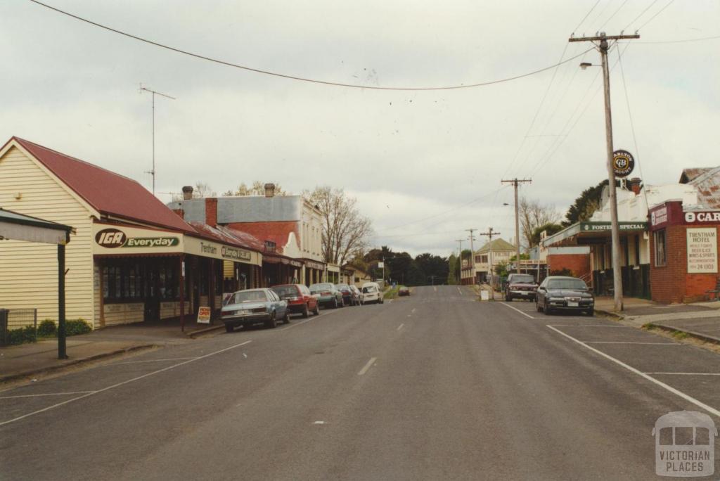 High Street Trentham, looking east, 2000