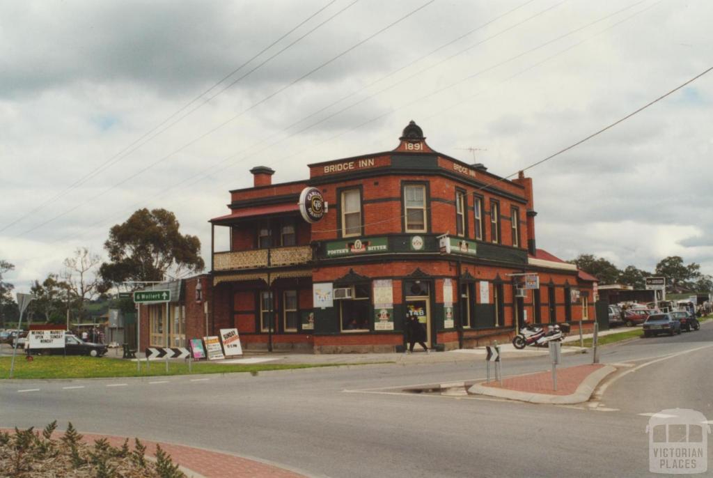 Bridge Inn, Mernda, 2000