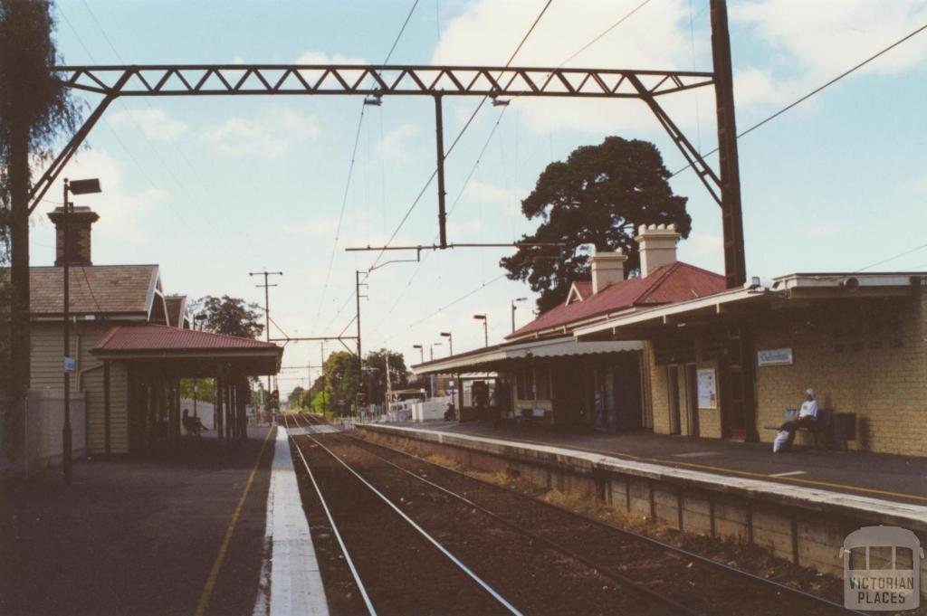 Cheltenham Railway Station, 2000