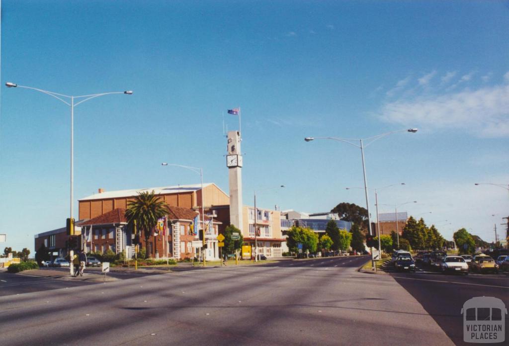 Moorabbin Town Hall, 2000