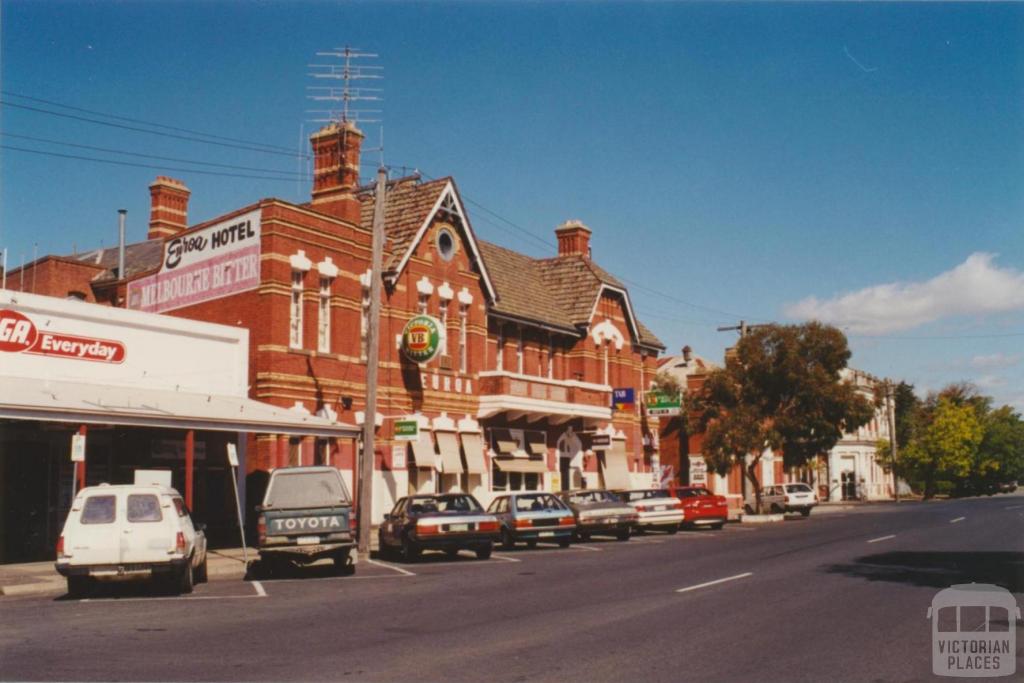 Euroa Hotel opposite the railway station, 2001