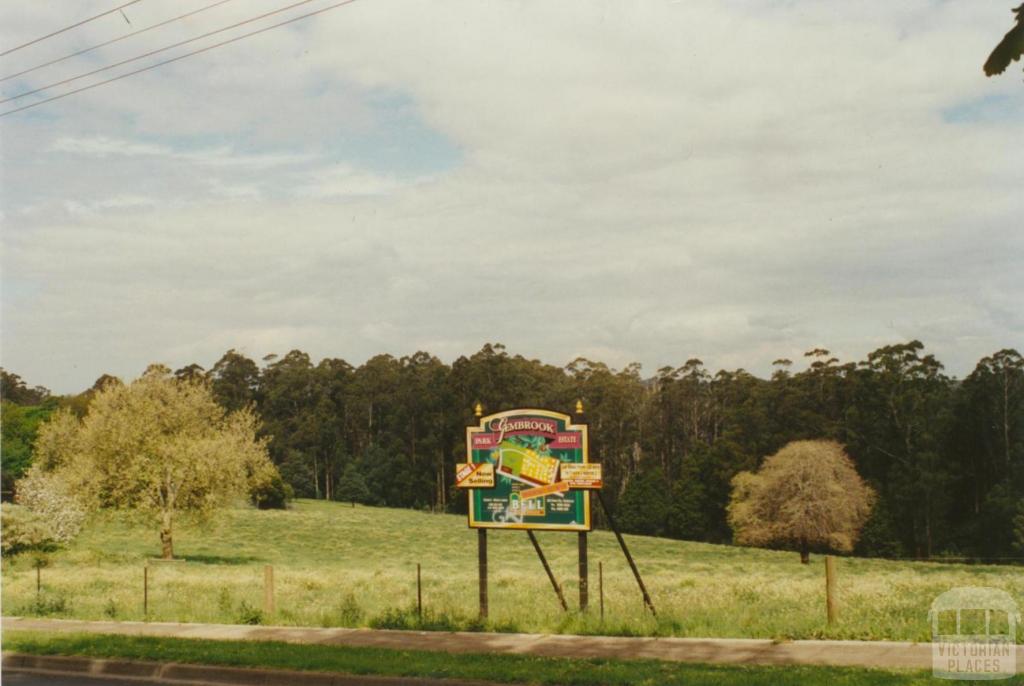 Gembrook land sale, 2001