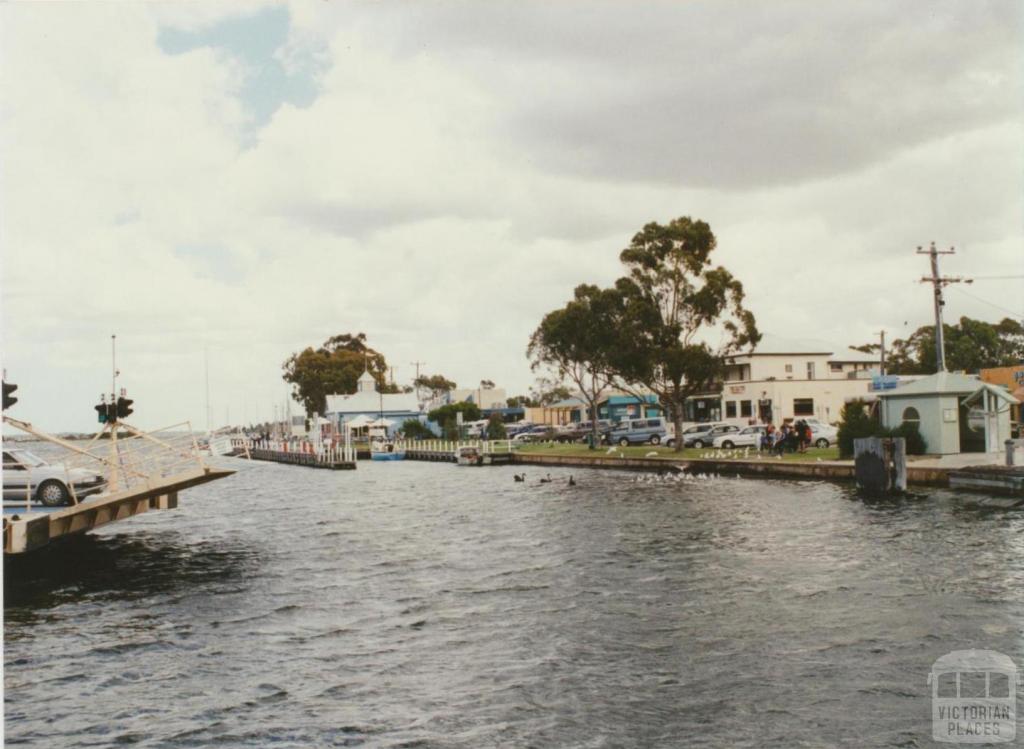 Paynesville, 2001