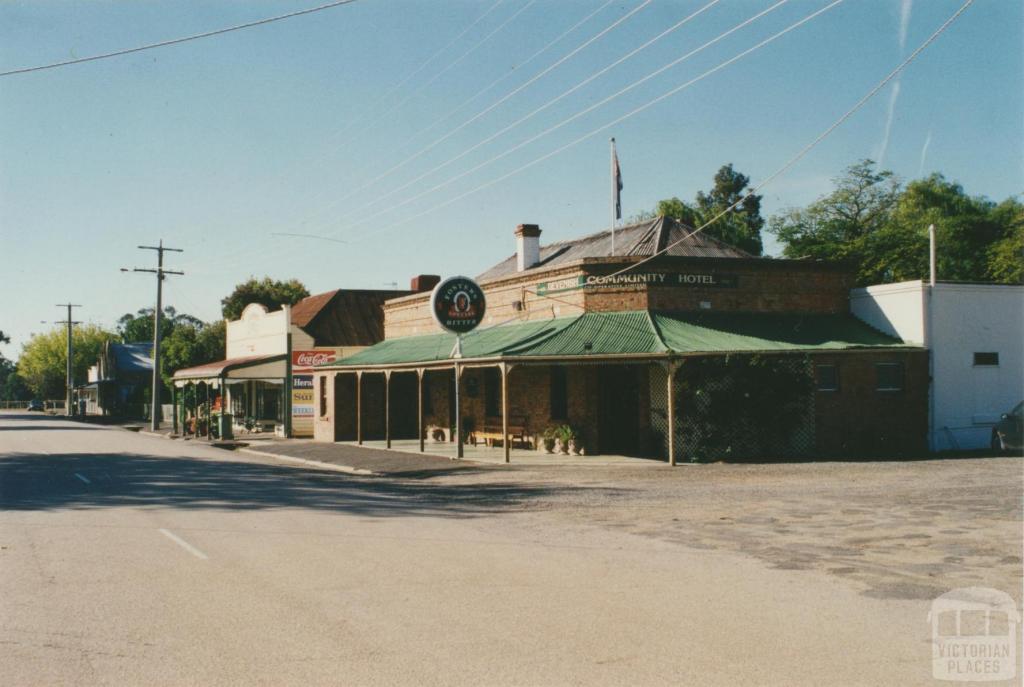 Devenish, 2002