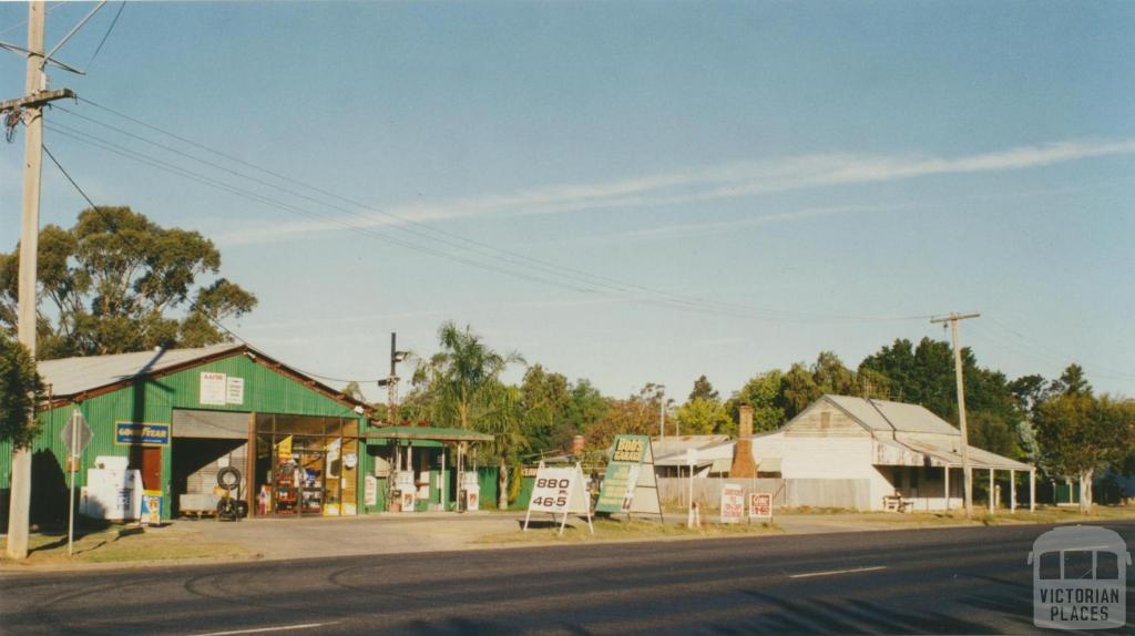 Katamatite, 2002