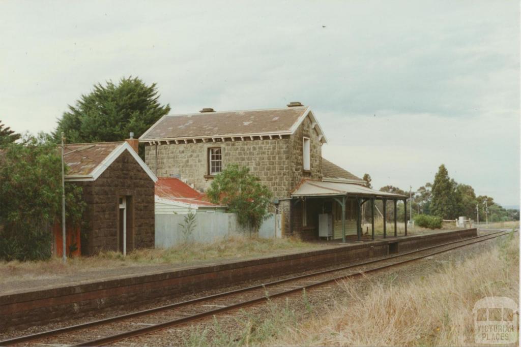 Lethbridge Railway Station, 2002