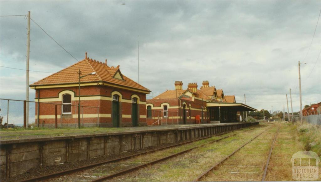 Korumburra Railway Station, 2002