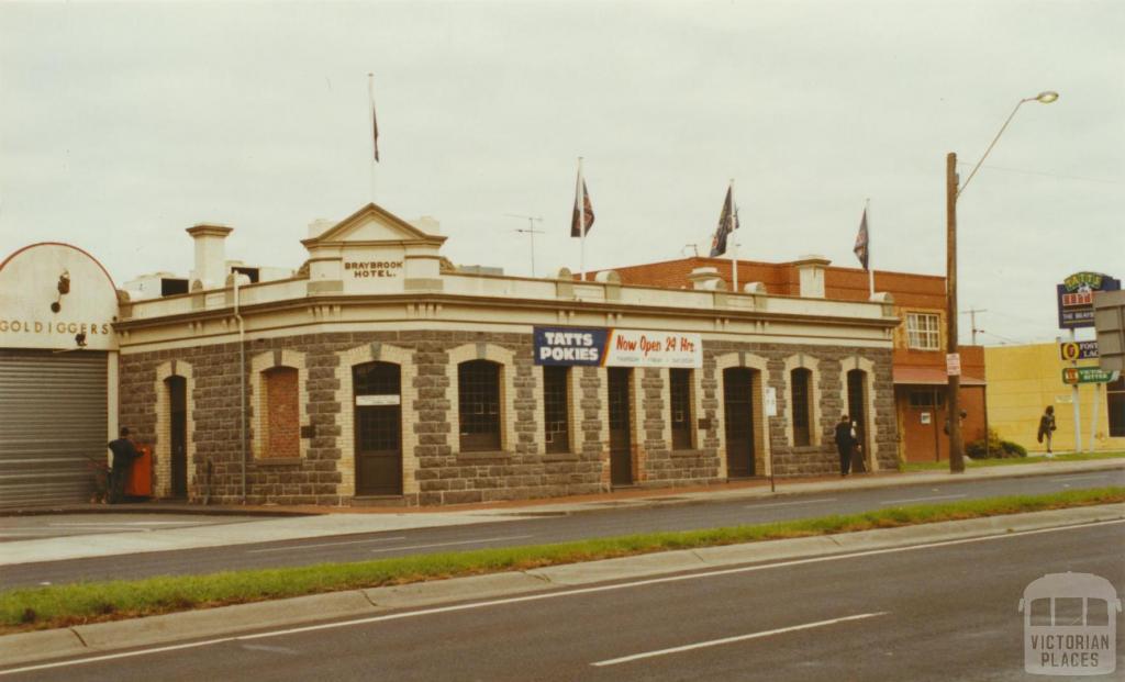 Braybrook Hotel, 2002