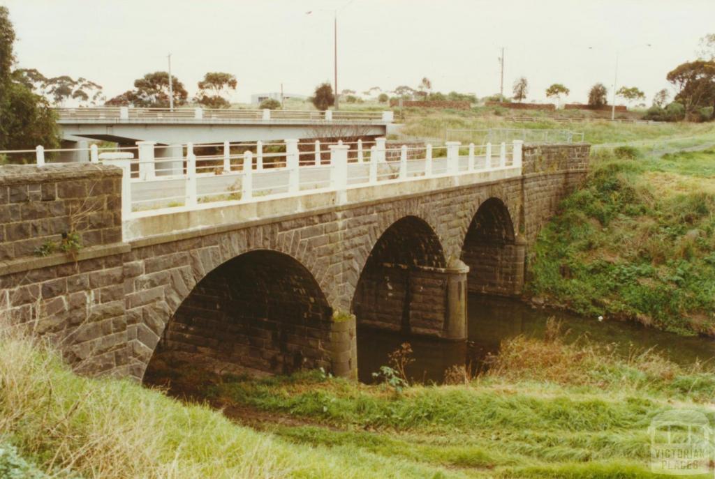 Former Princes Highway bridge over Kororoit Creek, 2002