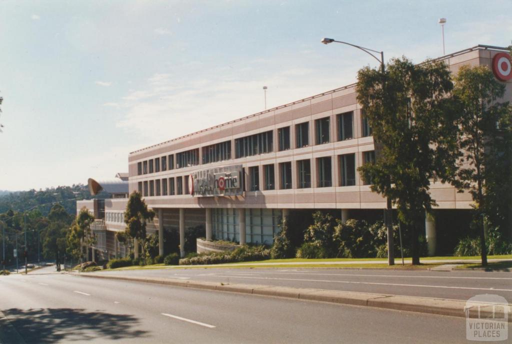 Greensborough shopping centre, 2002