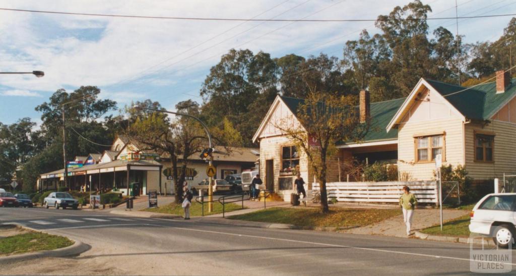 Old Hurstbridge post office and grocer, 2002