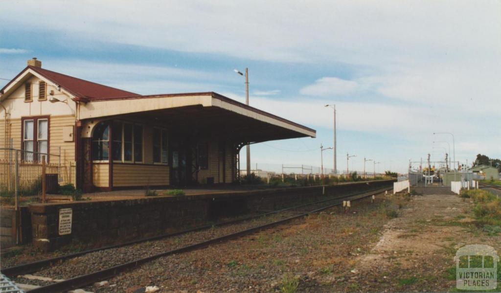 Old Sydenham Station (Watergardens trains enclosure on it), 2002