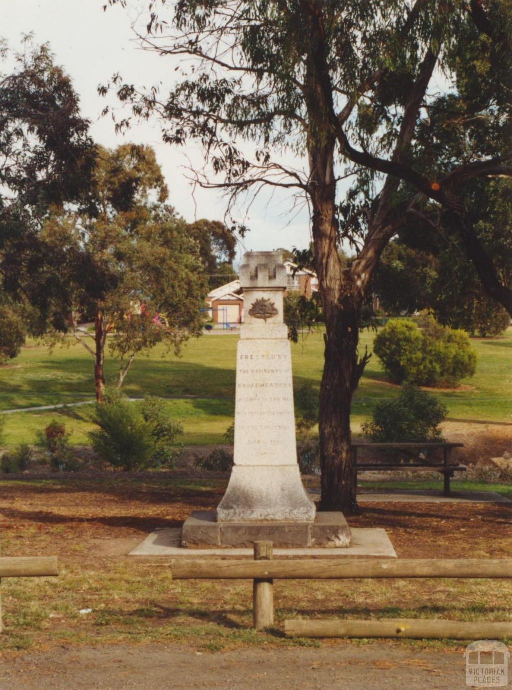 Westmeadows Memorial, Raleigh Street, 2002