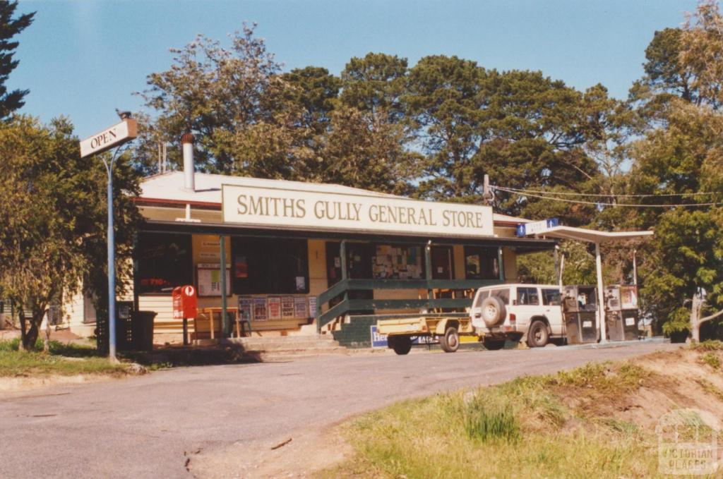 Smiths Gully General Store, 2002