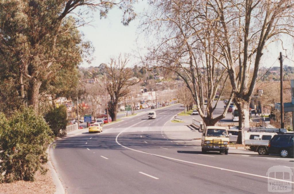 Main Street and Olinda Creek, 2002