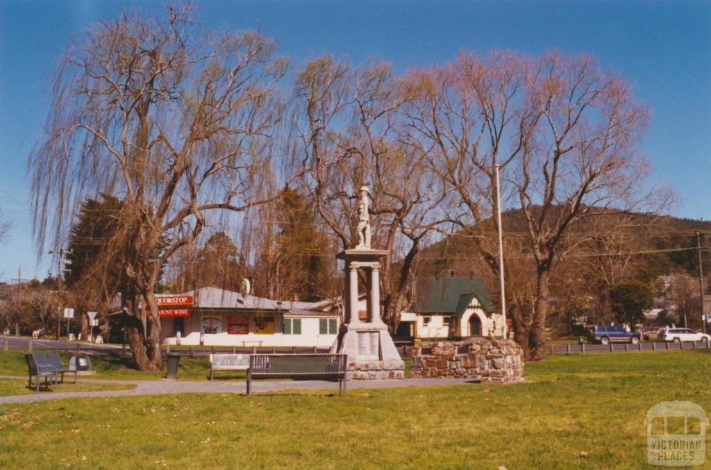 Yarra Junction Memorial and Church of England, 2002