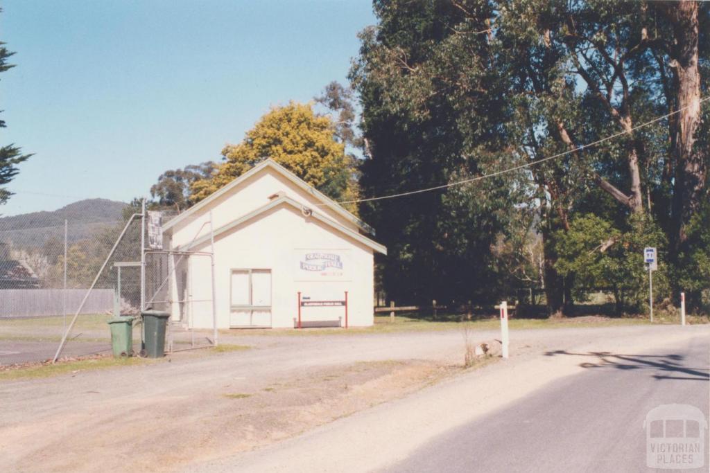 Gladysdale Hall, 2002