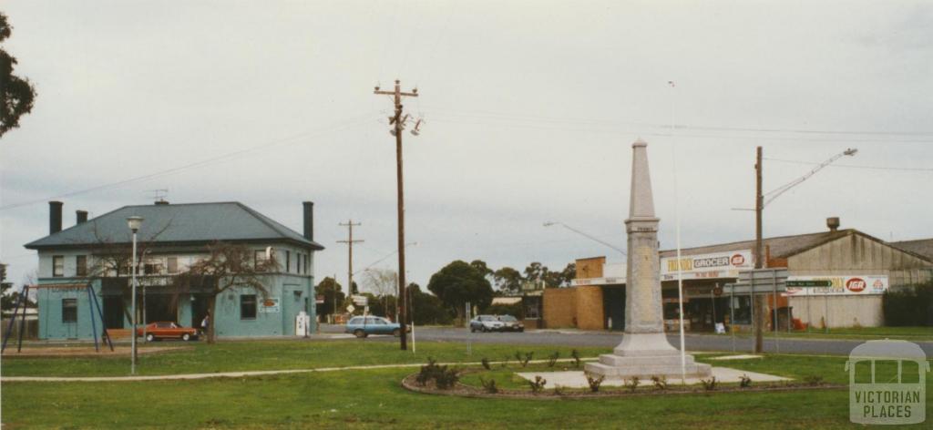 Longwarry, 2002