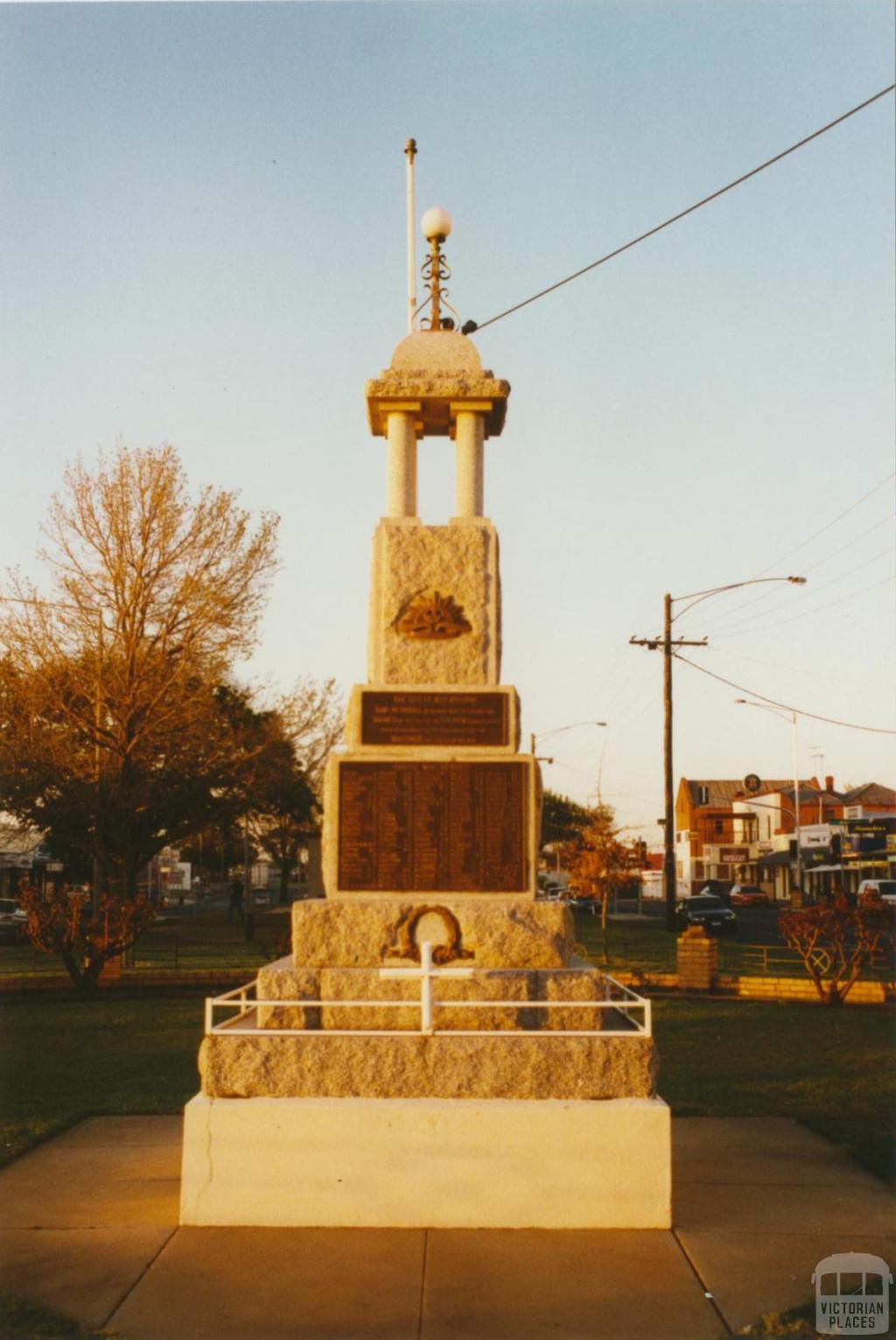 Nagambie memorial, 2002