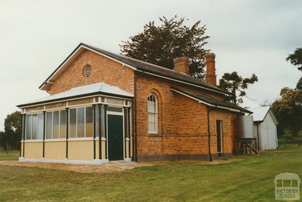 Smythesdale court house, 2002