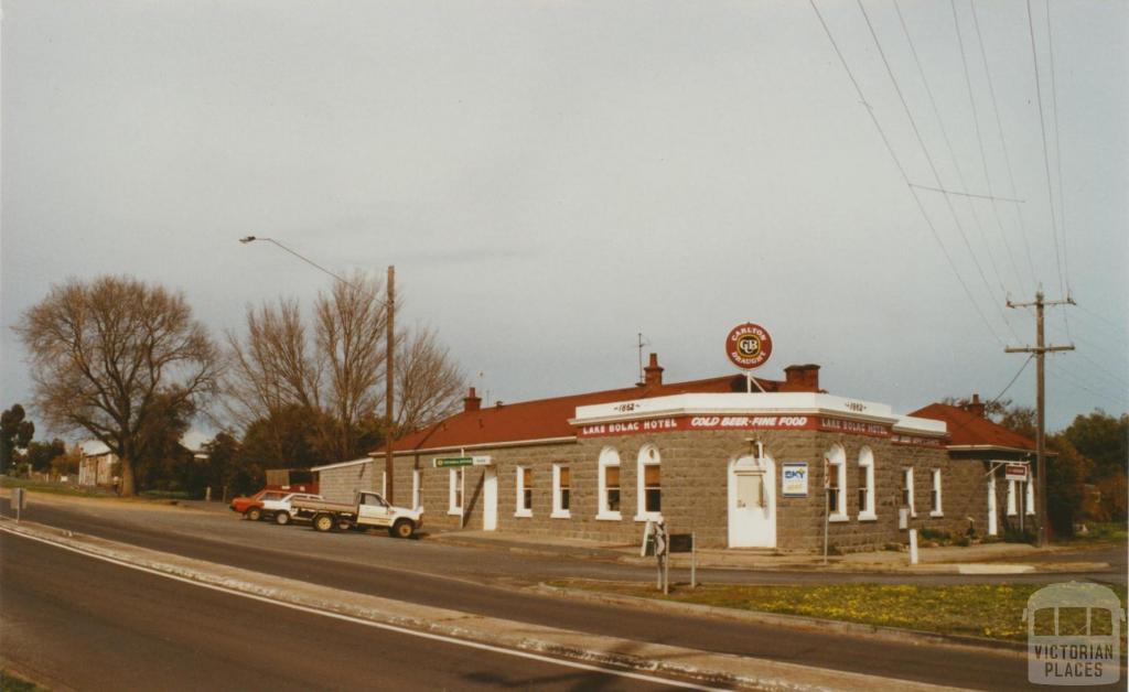 Lake Bolac Hotel, 2002