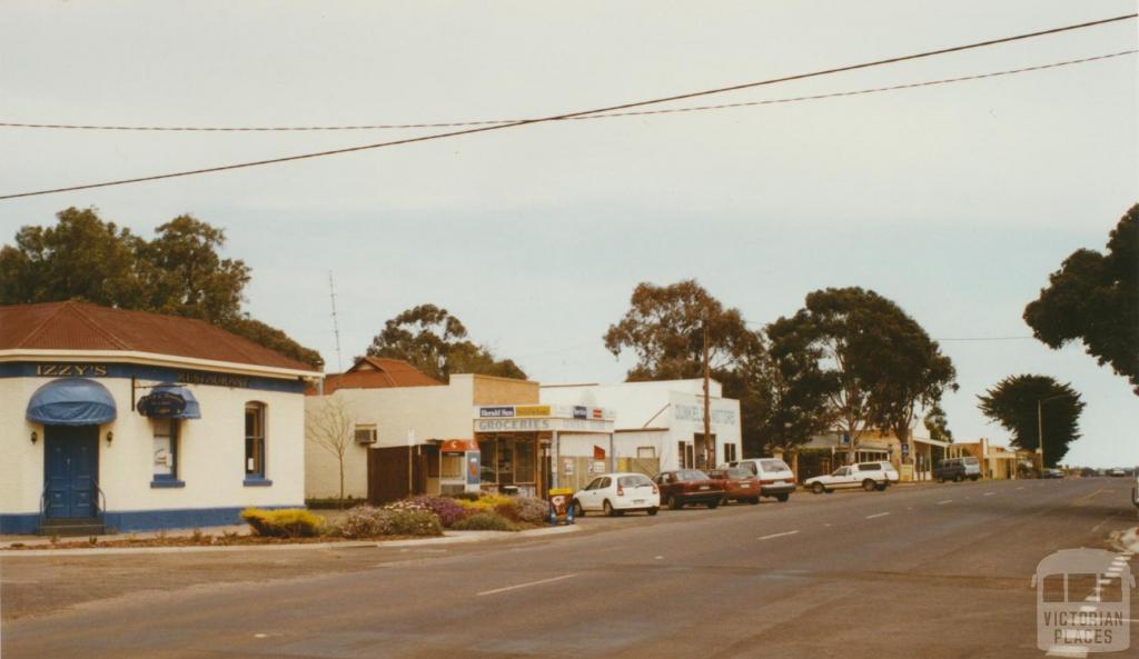 Dunkeld main street, 2002