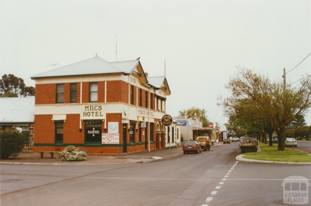 Mortlake, Main Street, 2002