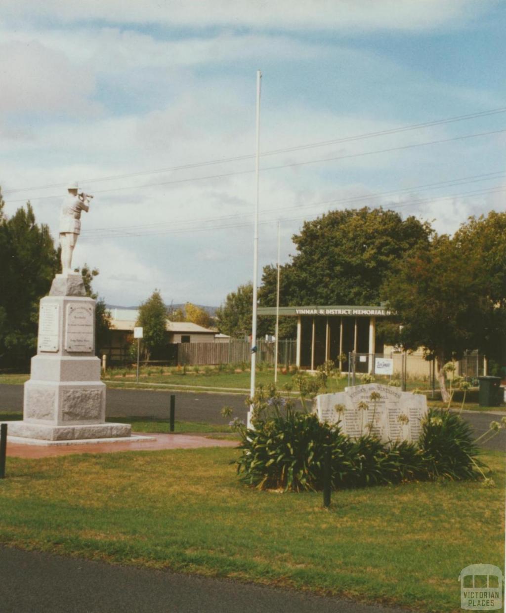 Yinnar War Memorial, 2003