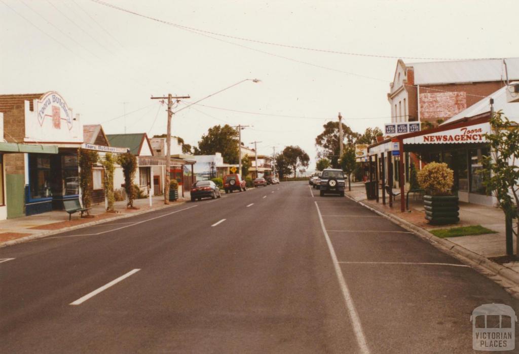 Main Street, Toora, 2003