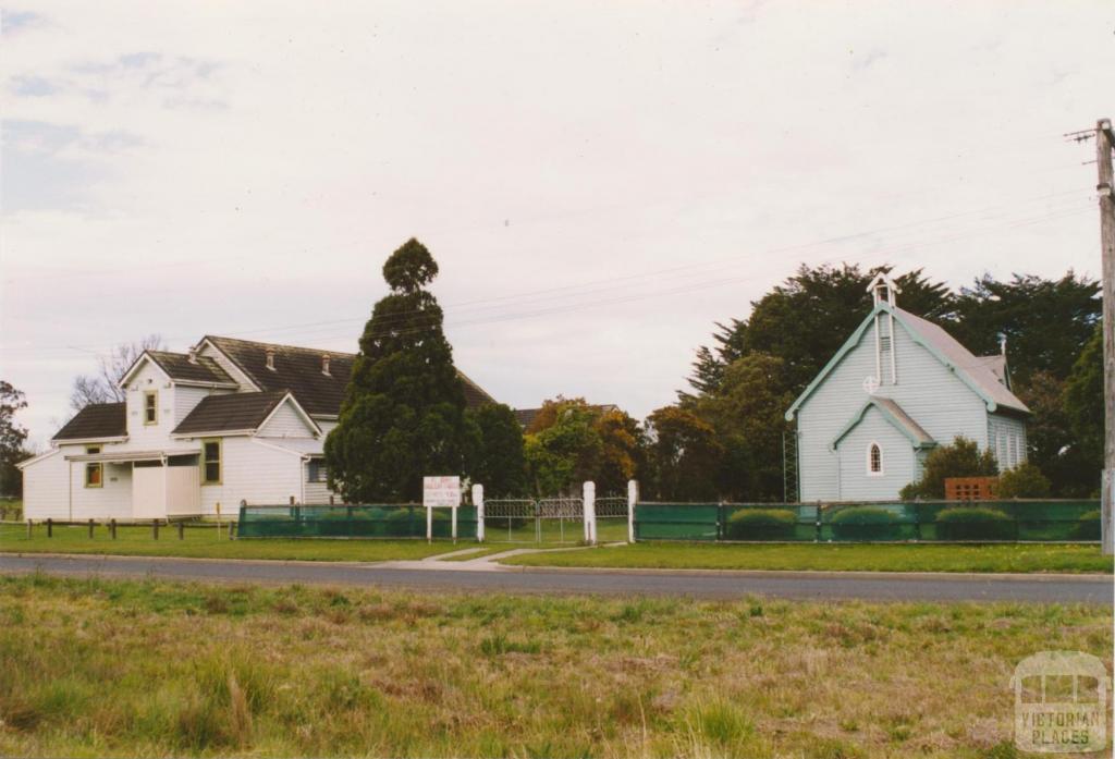 Public hall and church, Glengarry, 2003