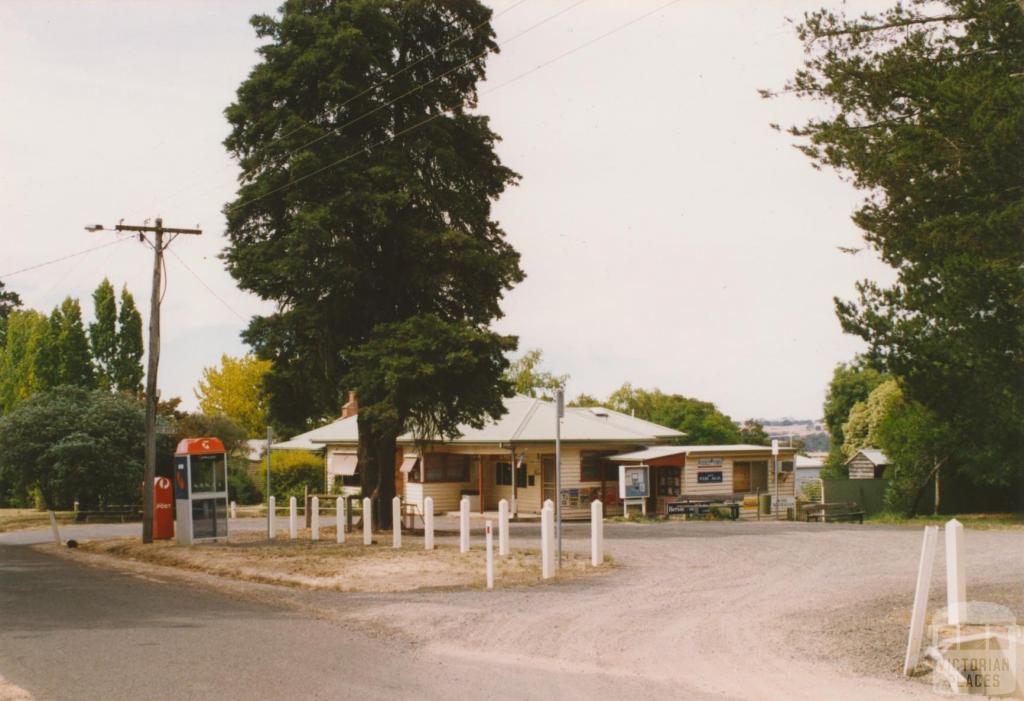 Elphinstone, 2004