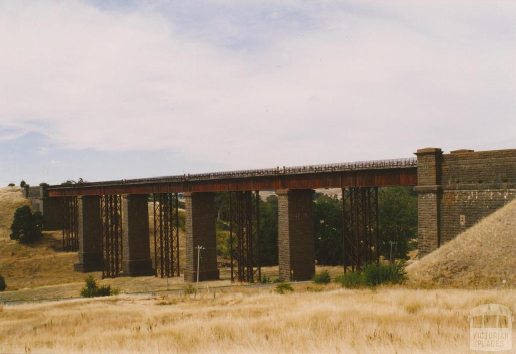 Taradale viaduct, 2004