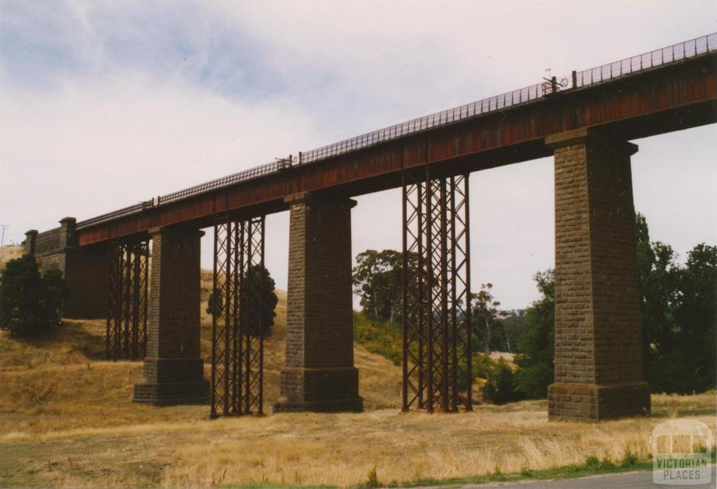 Taradale viaduct, 2004