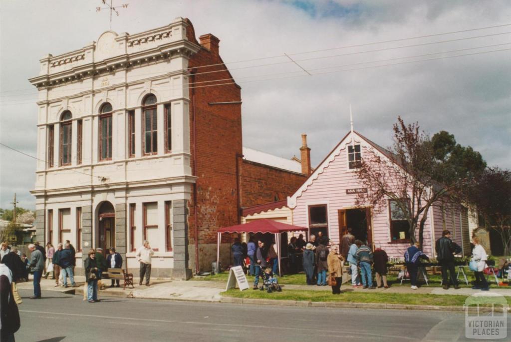 Talbot, former borough hall and ANA hall, market day, 2004