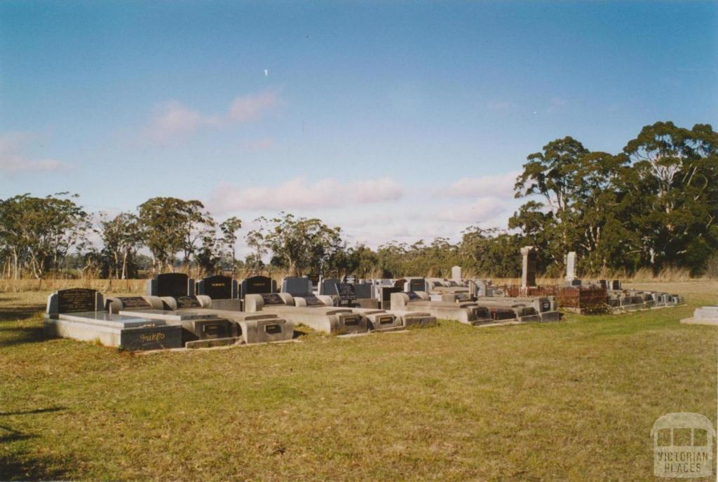 Pootilla cemetery, 2005