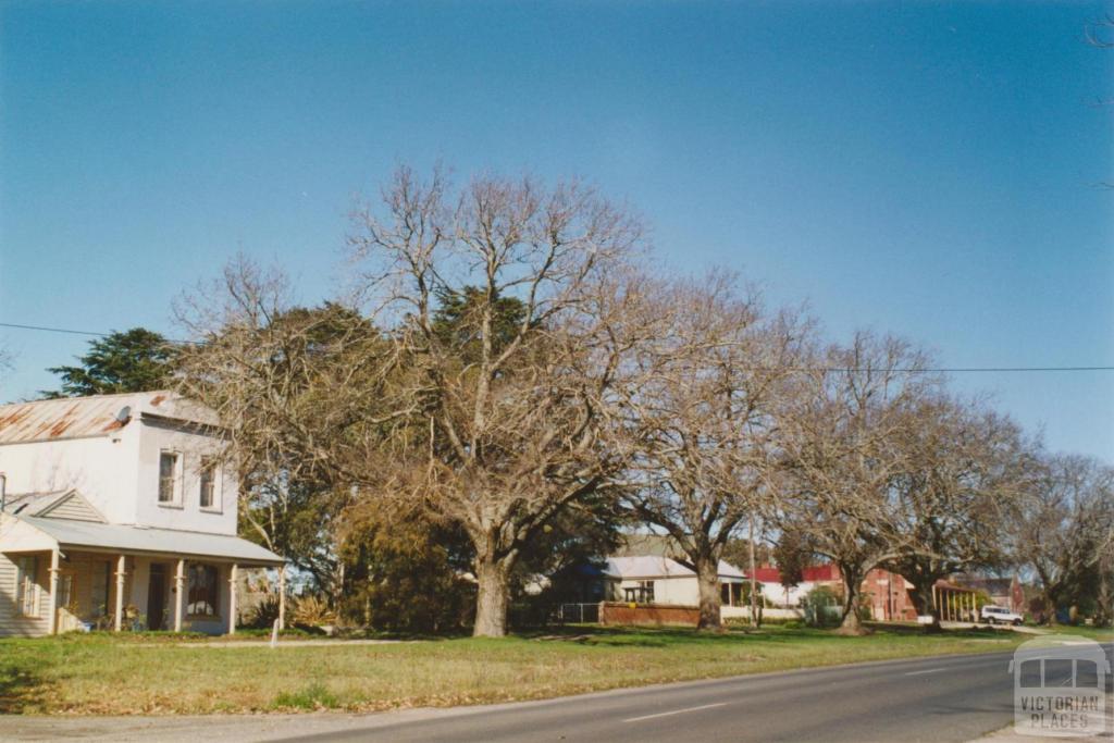 West Berry Road, Kingston, 2005