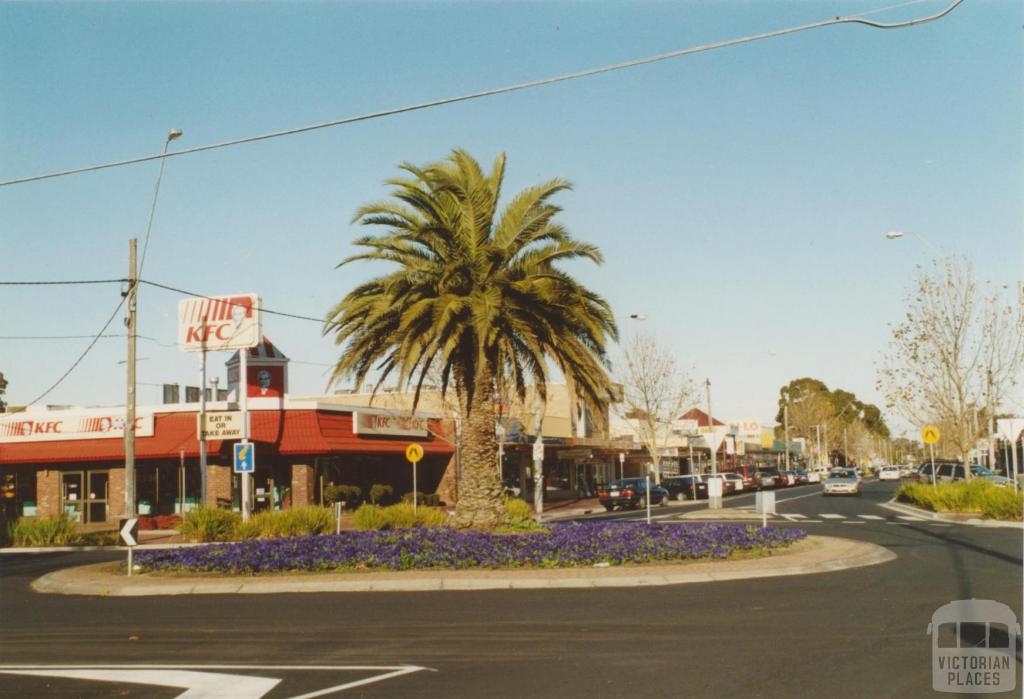 Watton and Bridge Streets, Werribee, 2005