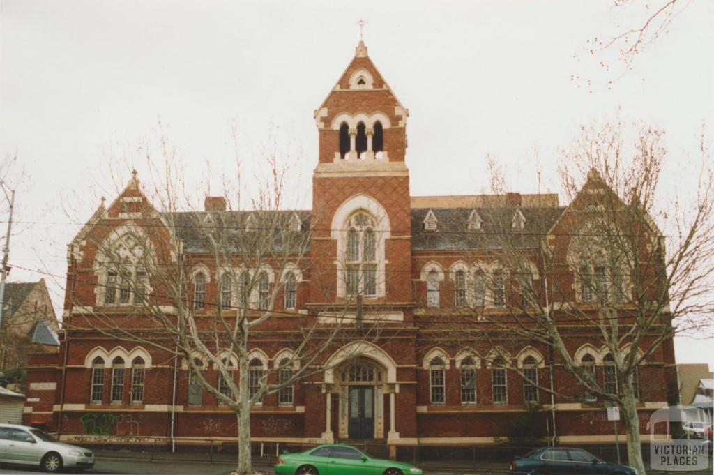 Queensberry Street, North Melbourne, 2006