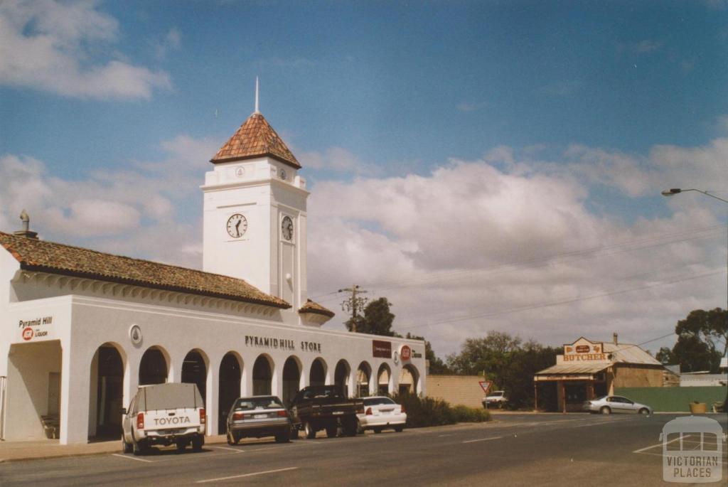 Pyramid Hill, 2007